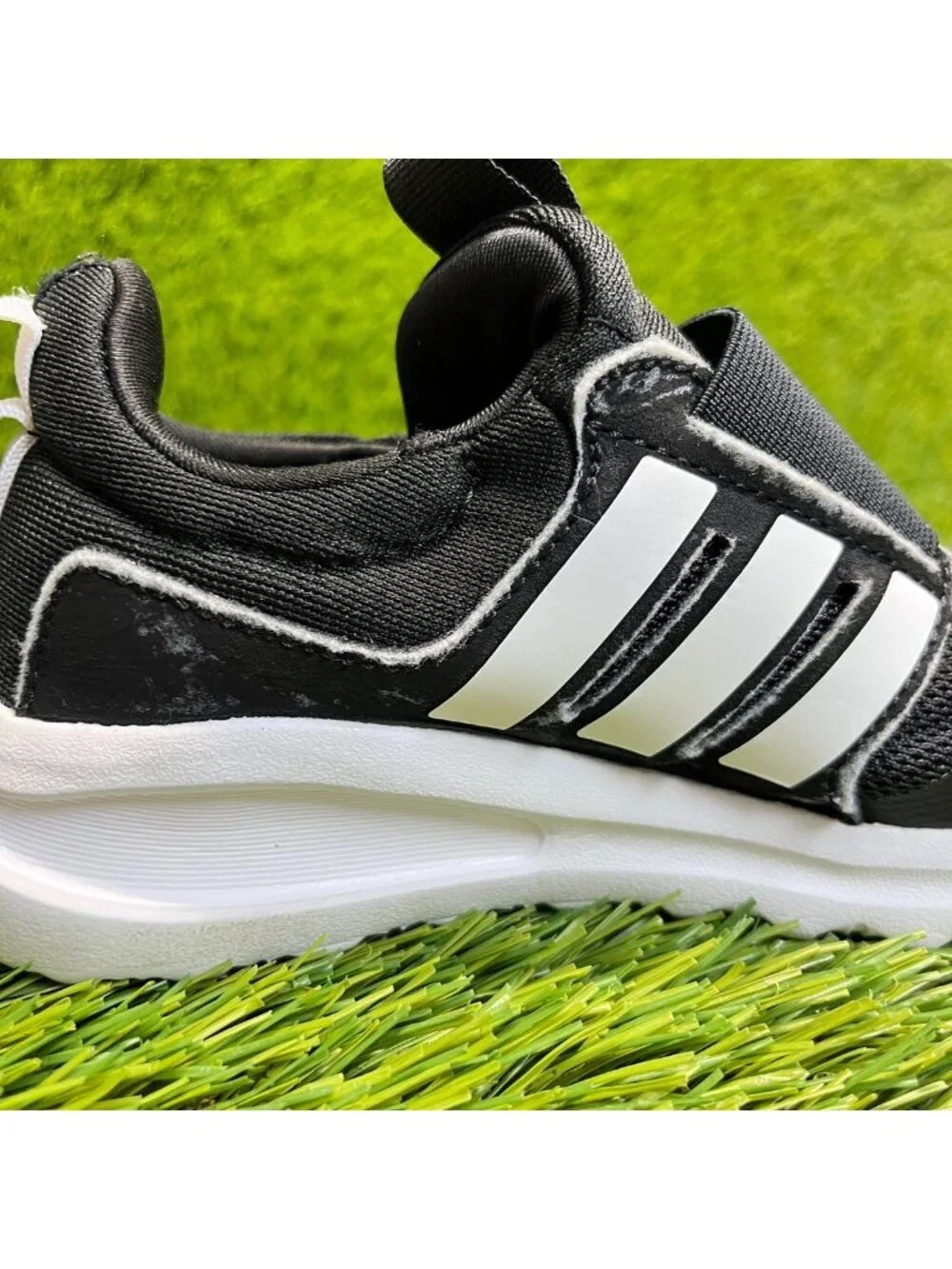 Adidas Activeride 2.0 Boys Size 11K Black White Athletic Running Shoes Sneakers